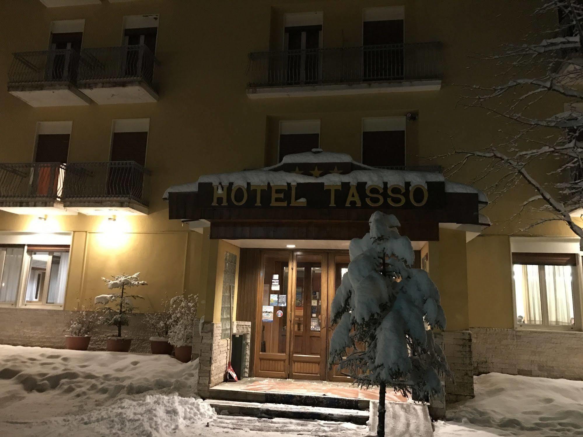 Hotel Tasso Camigliatello Silano Exterior foto