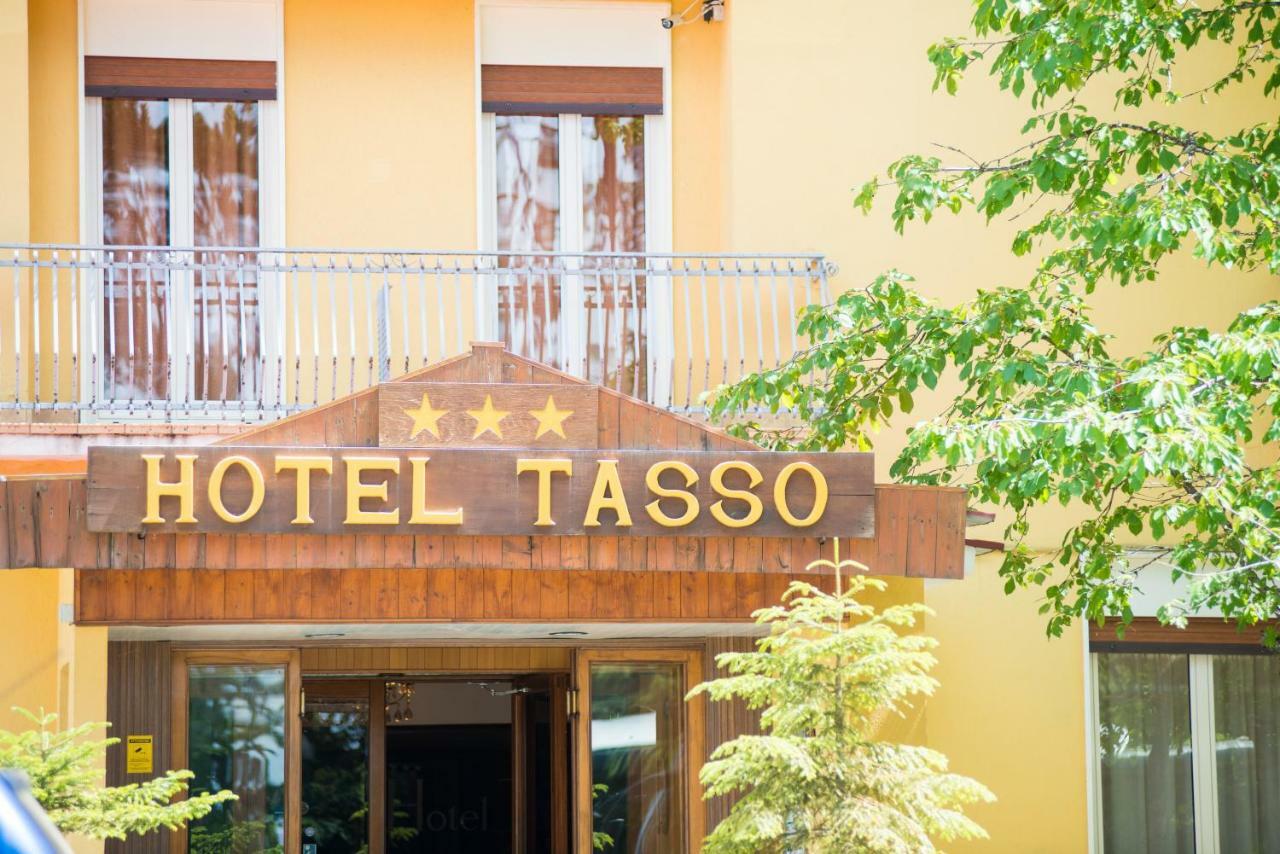 Hotel Tasso Camigliatello Silano Exterior foto